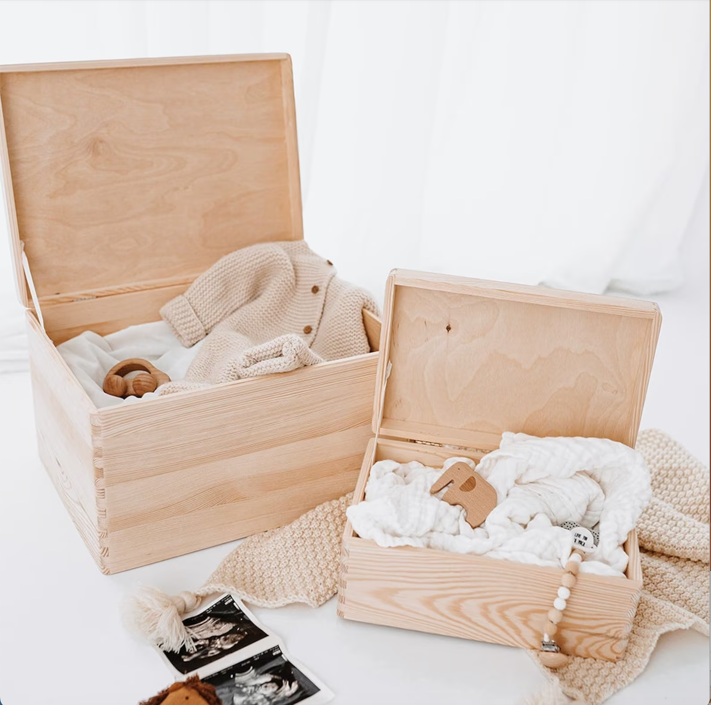 Erinnerungsbox Holz mit Wunschdaten – Tier schlafend Aquarell