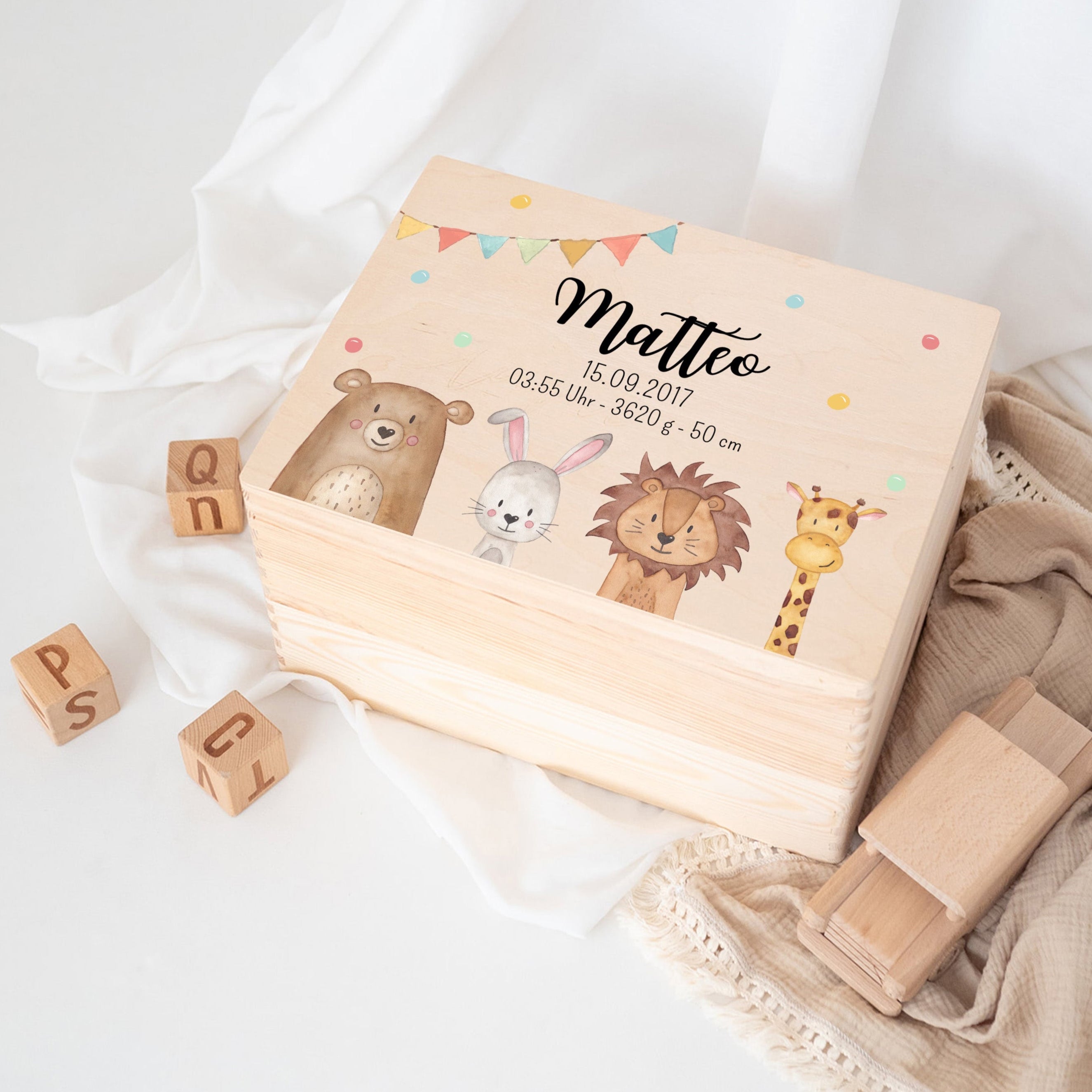 Erinnerungsbox Holz mit Wunschdaten – Tiere unten Girlande Aquarell