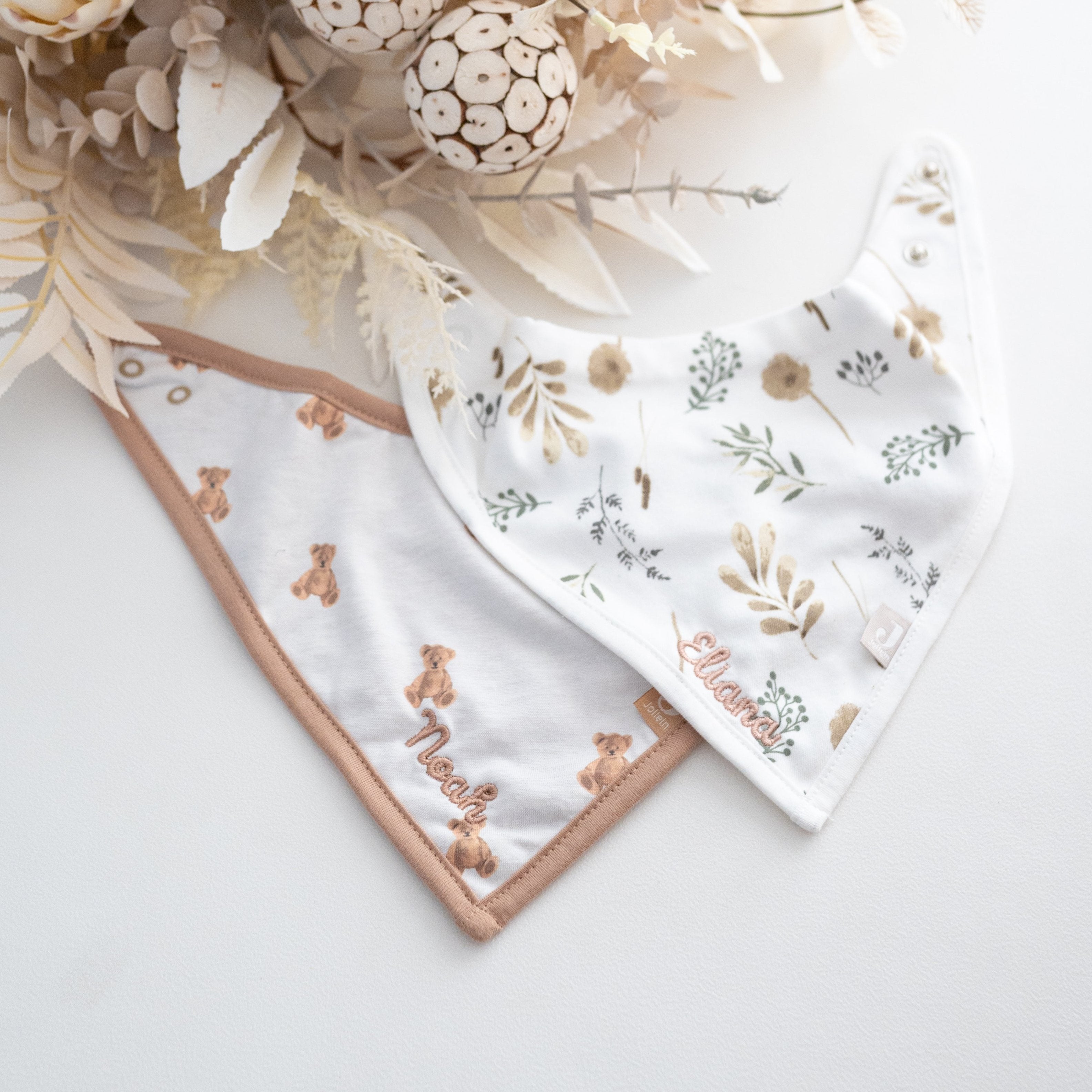 JOLLEIN Baby Bandana personalisiert - Teddybären oder Wildblumen